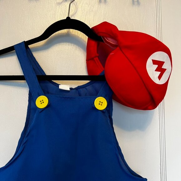 Super Mario Halloween Costume Blue Overalls and Red Hat youth Sz 6-8, 120-130cm - Picture 2 of 5